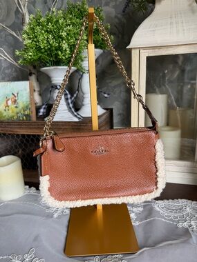 Coach Brown Pebble Leather Cream Shearling Trim Gold Chain Shoulder Bag Purse